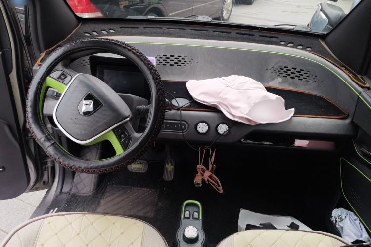 Used Baojun E100 2019 250KM Smart Drive Edition Center Console