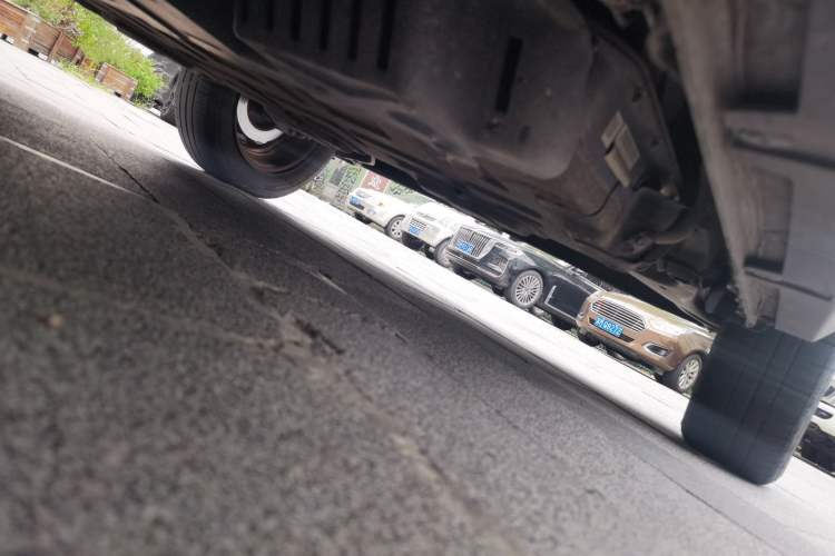 Used Baojun E100 2019 250KM Smart Drive Edition Chassis Front Left