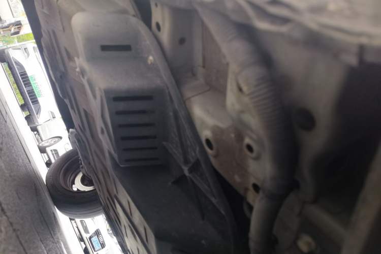 Used Baojun E100 2019 250KM Smart Drive Edition Chassis Front Right
