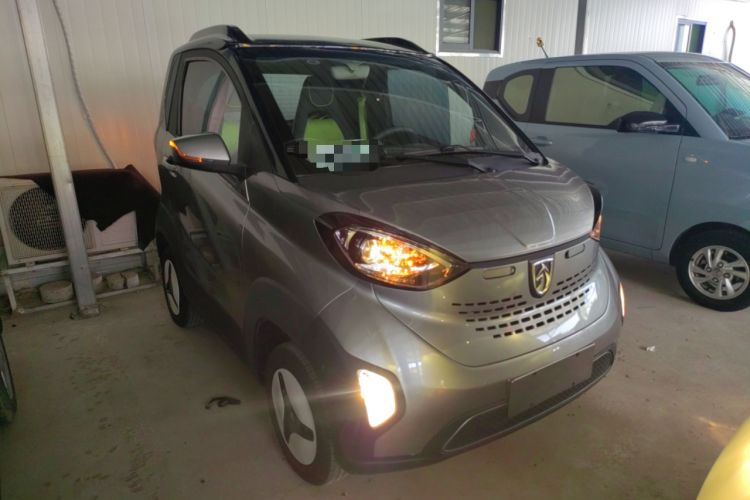 Used Baojun E100 2019 250KM Smart Drive Edition Front Right 45 Deg