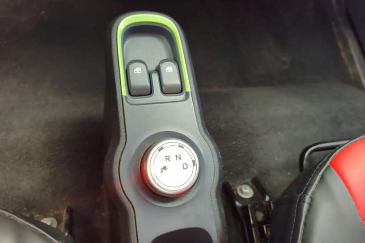 Used Baojun E100 2019 250KM Smart Drive Edition Gear Lever