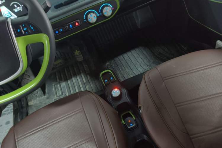 Used Baojun E100 2019 250KM Smart Enjoyment Version Gear Lever