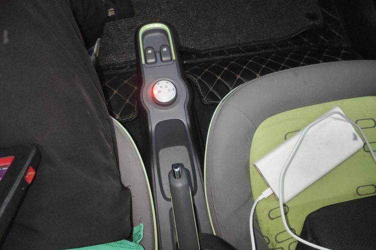 Used Baojun E100 2019 250KM Smart Drive Edition Gear Lever