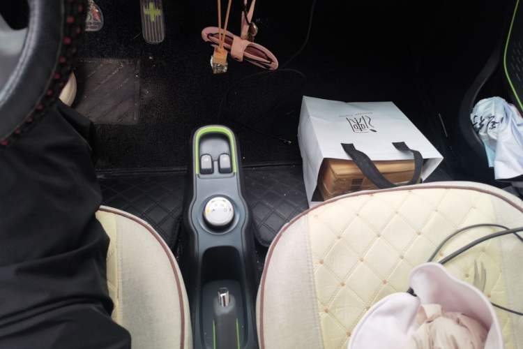 Used Baojun E100 2019 250KM Smart Drive Edition Gear Lever