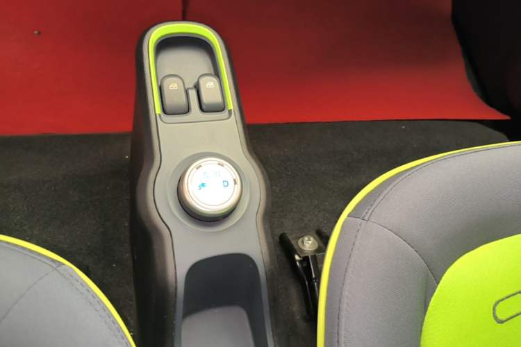 Used Baojun E100 2019 250KM Smart Drive Edition Gear Lever