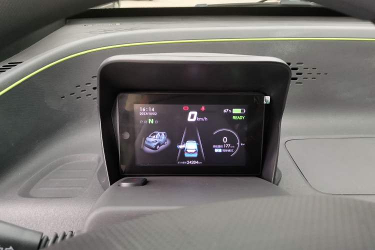 Used Baojun E100 2019 250KM Smart Drive Edition Instrument Cluster