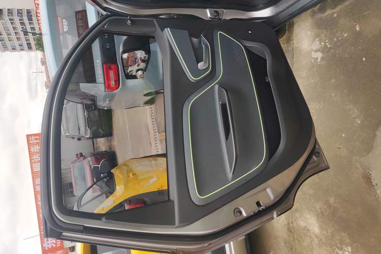 Used Baojun E100 2019 250KM Smart Drive Edition Left Front Door Interior
