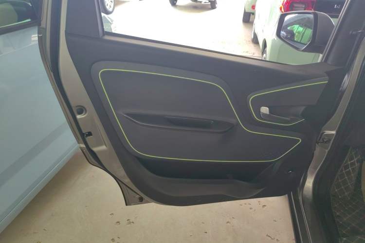 Used Baojun E100 2019 250KM Smart Drive Edition Left Front Door Interior