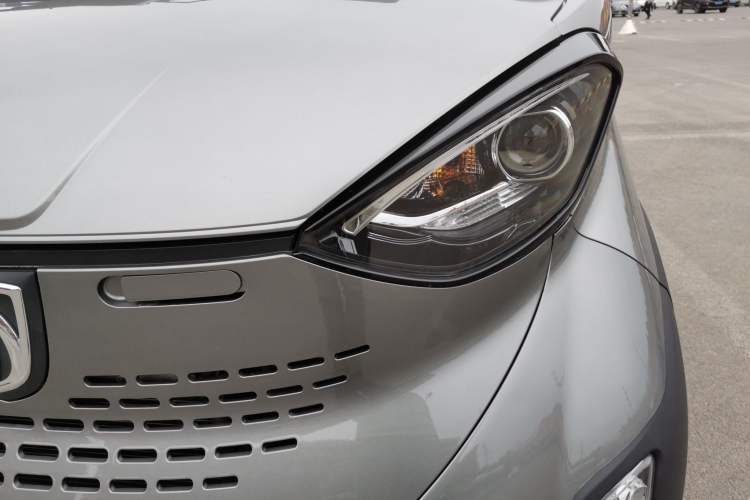 Used Baojun E100 2019 250KM Smart Drive Edition Left Front Headlight