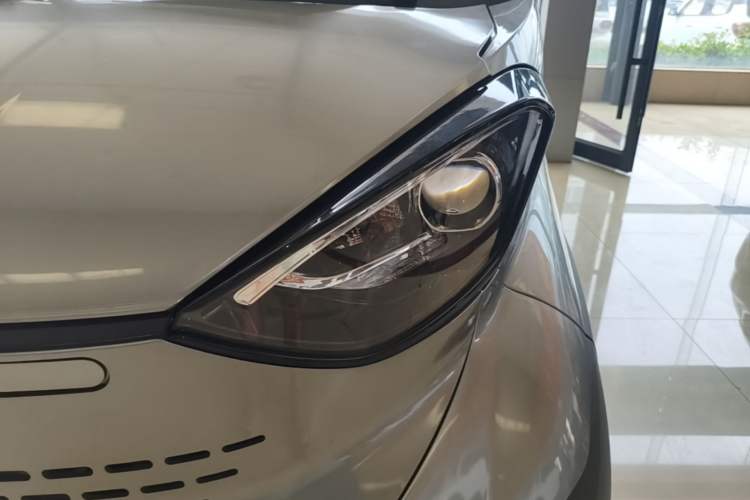 Used Baojun E100 2019 250KM Smart Drive Edition Left Front Headlight