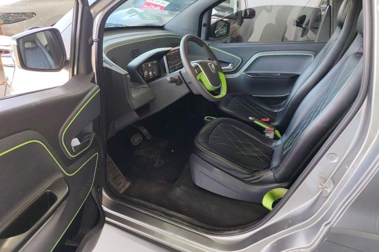 Used Baojun E100 2019 250KM Smart Drive Edition Left Front Seat