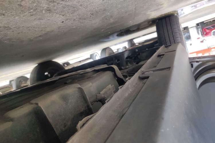 Used Baojun E100 2019 250KM Smart Drive Edition Left Side Sill
