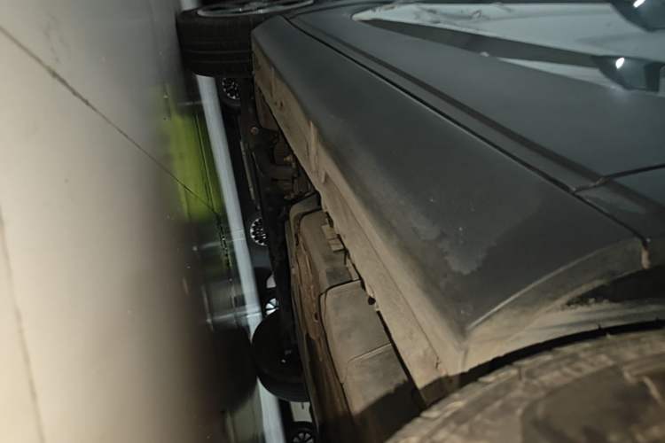 Used Baojun E100 2019 250KM Smart Drive Edition Left Side Sill