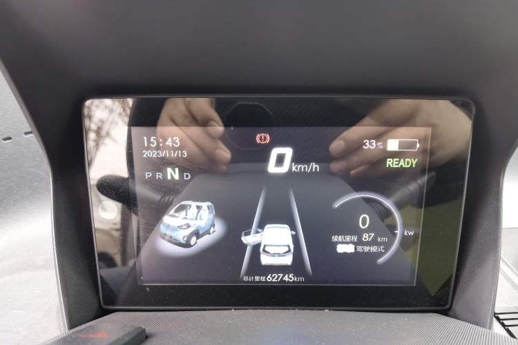 Used Baojun E100 2019 250KM Smart Drive Edition Odometer Close Up