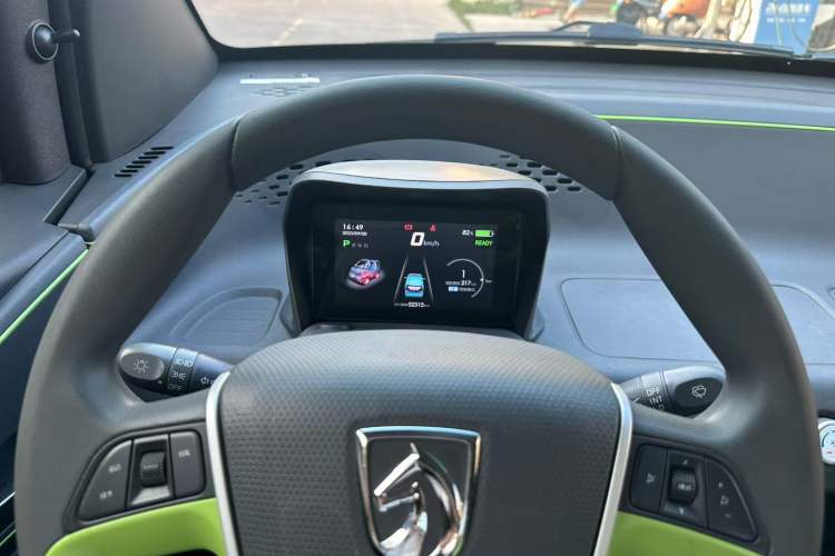 Used Baojun E100 2019 250KM Smart Drive Edition Odometer Close Up