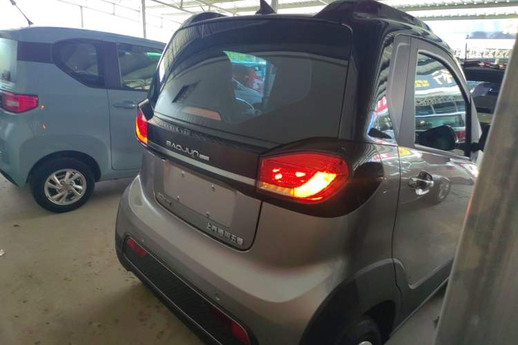 Used Baojun E100 2019 250KM Smart Drive Edition Rear Right 45 Deg