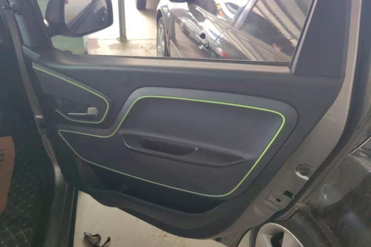 Used Baojun E100 2019 250KM Smart Drive Edition Right Front Door Interior
