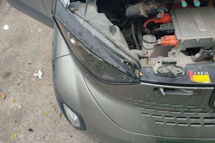 Used Baojun E100 2019 250KM Smart Drive Edition Right Front Headlight