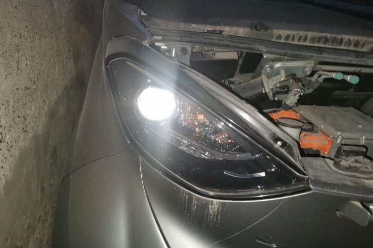 Used Baojun E100 2019 250KM Smart Drive Edition Right Front Headlight