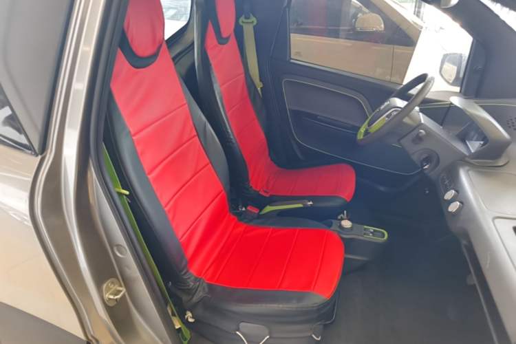 Used Baojun E100 2019 250KM Smart Drive Edition Right Front Seat