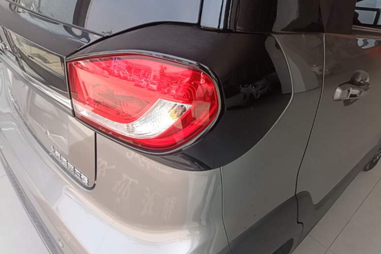 Used Baojun E100 2019 250KM Smart Drive Edition Right Rear Taillight