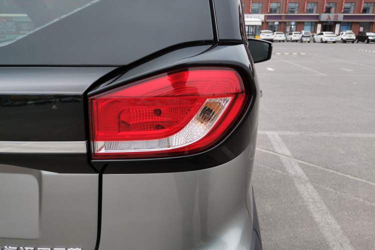 Used Baojun E100 2019 250KM Smart Drive Edition Right Rear Taillight