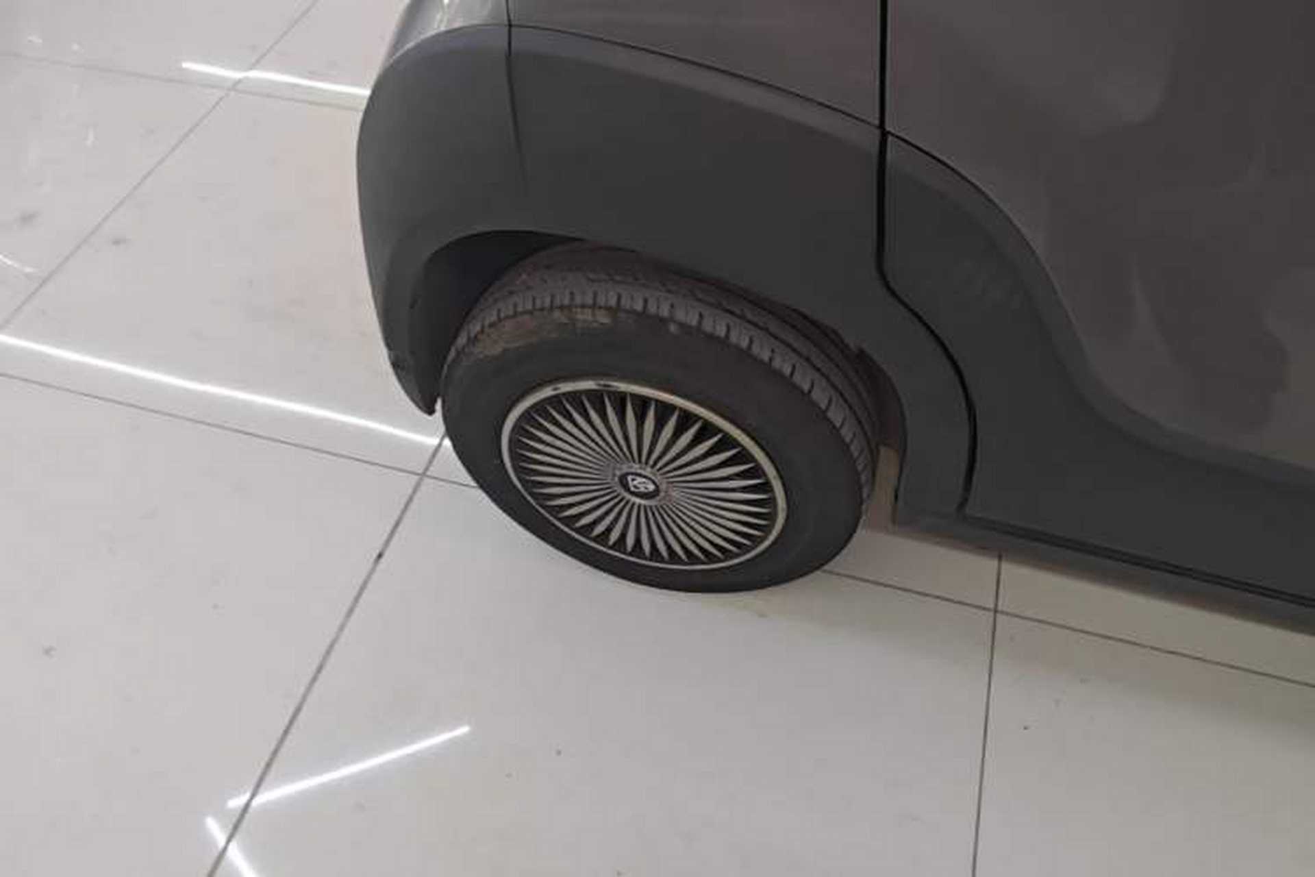 Used Baojun E100 2019 250KM Smart Drive Edition Right Rear Wheel Hub