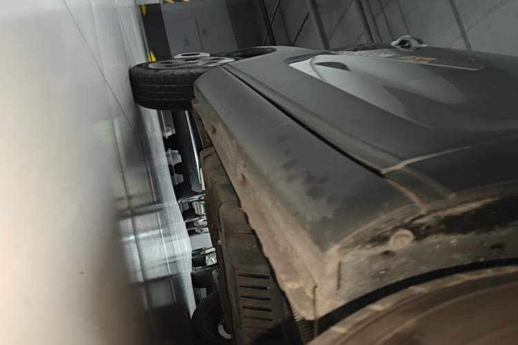 Used Baojun E100 2019 250KM Smart Drive Edition Right Side Sill