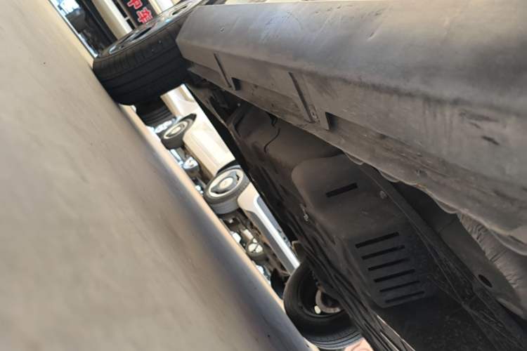 Used Baojun E100 2019 250KM Smart Drive Edition Right Side Sill