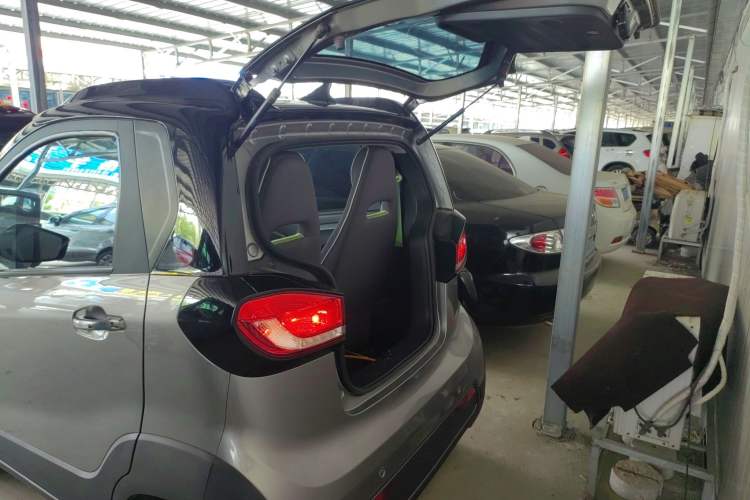 Used Baojun E100 2019 250KM Smart Drive Edition Trunk