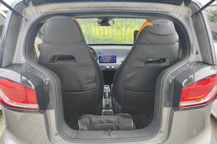 Used Baojun E100 2019 250KM Smart Drive Edition Trunk