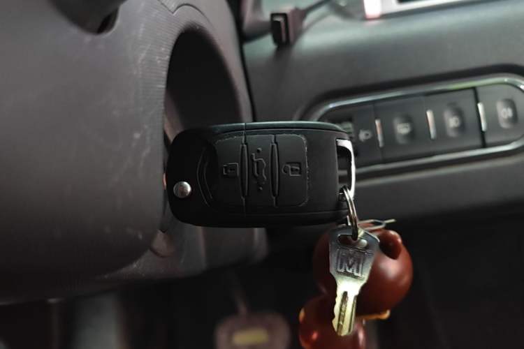 Used Baojun E100 2019 250KM Smart Drive Edition Vehicle Key