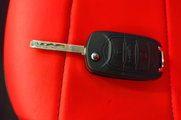 Used Baojun E100 2019 250KM Smart Drive Edition Vehicle Key