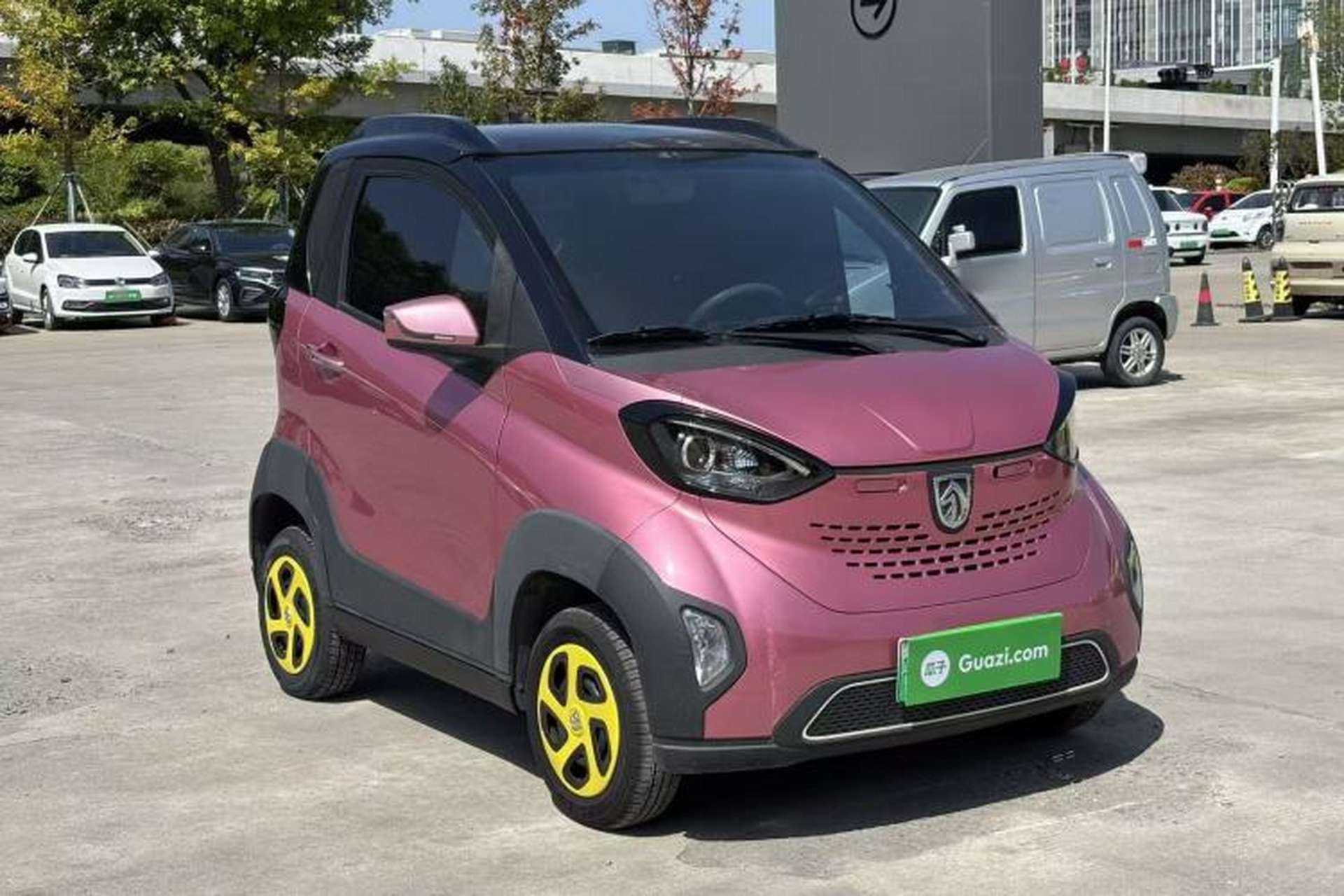 Used Baojun E100 2019 250KM Smart Drive Edition Front Right 45 Deg