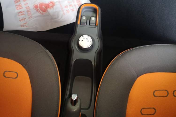 Used Baojun E100 2019 250KM Smart Drive Edition Gear Lever