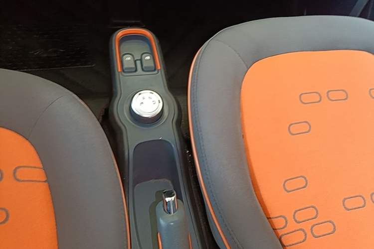 Used Baojun E100 2019 250KM Smart Drive Edition Gear Lever