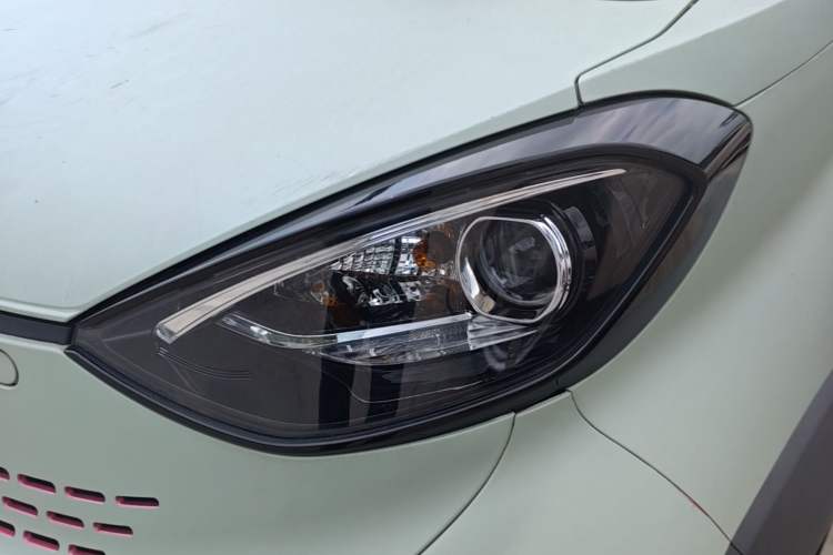 Used Baojun E100 2019 250KM Smart Drive Edition Left Front Headlight