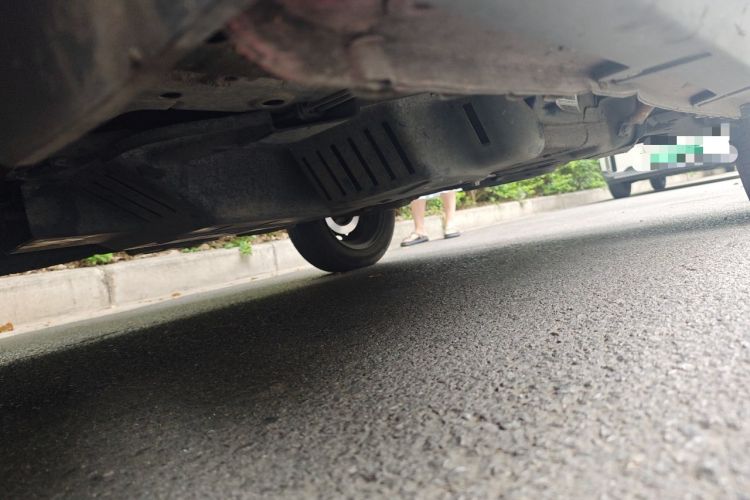 Used Baojun E100 2019 250KM Smart Drive Edition Chassis Front Left