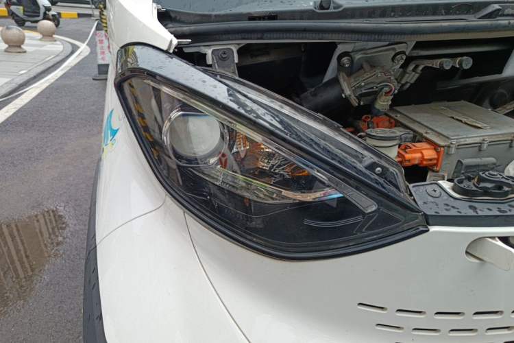 Used Baojun E100 2019 250KM Smart Enjoyment Version Right Front Headlight