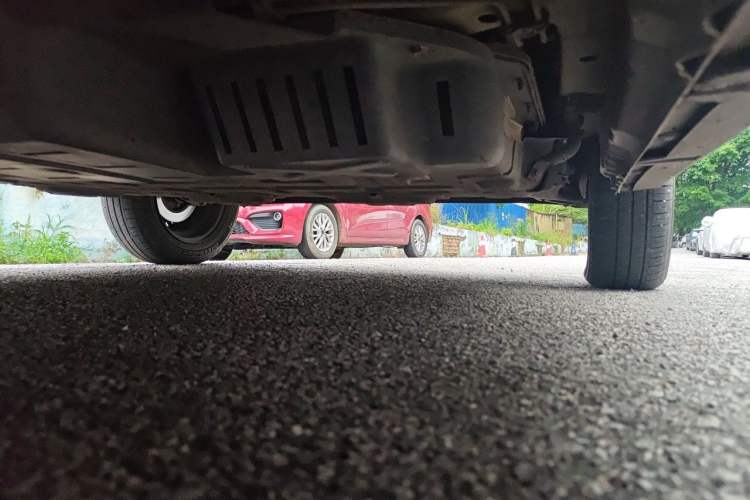 Used Baojun E100 2019 250KM Smart Drive Edition Chassis Front Left