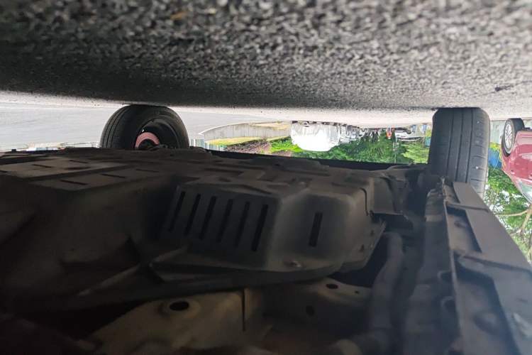 Used Baojun E100 2019 250KM Smart Drive Edition Chassis Front Right