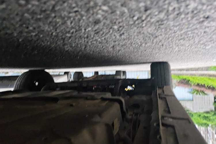 Used Baojun E100 2019 250KM Smart Drive Edition Chassis Rear Left