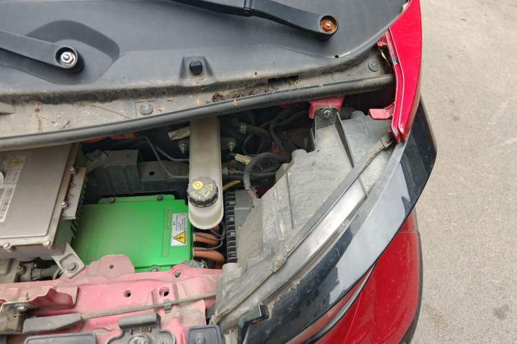 Used Baojun E100 2019 250KM Smart Drive Edition Engine Bay Left