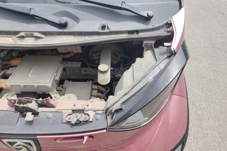Used Baojun E100 2019 250KM Smart Drive Edition Engine Bay Left
