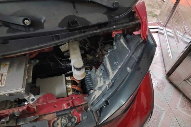 Used Baojun E100 2019 250KM Smart Drive Edition Engine Bay Left