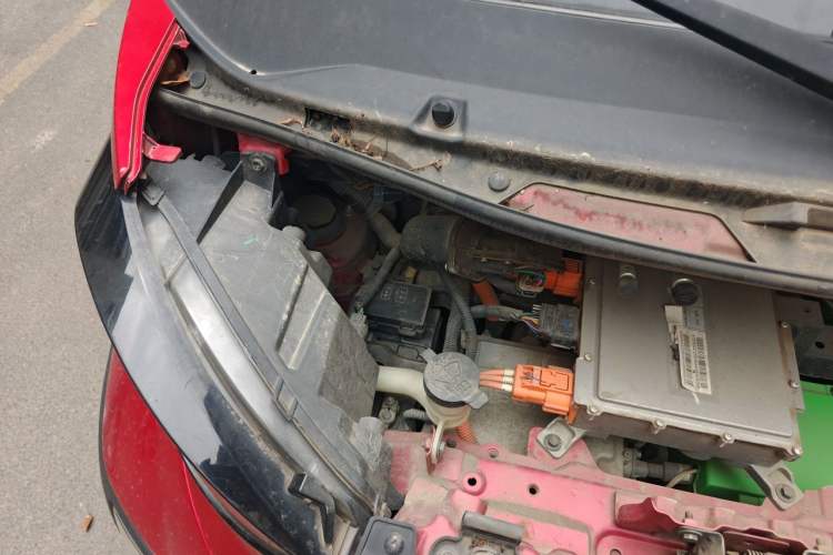 Used Baojun E100 2019 250KM Smart Drive Edition Engine Bay Right