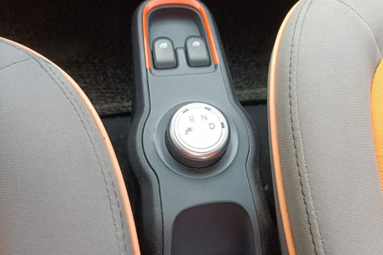Used Baojun E100 2019 250KM Smart Drive Edition Gear Lever