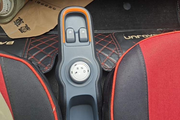 Used Baojun E100 2019 250KM Smart Drive Edition Gear Lever
