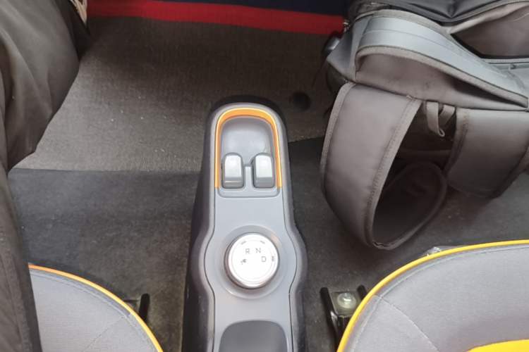 Used Baojun E100 2019 250KM Smart Drive Edition Gear Lever