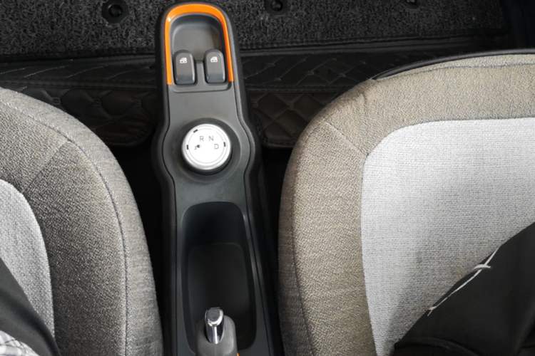 Used Baojun E100 2019 250KM Smart Drive Edition Gear Lever